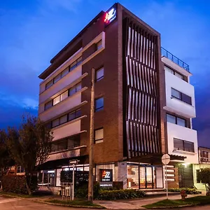 4* ホテル Az