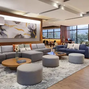 4* Hotel Fairfield By Marriott Embajada
